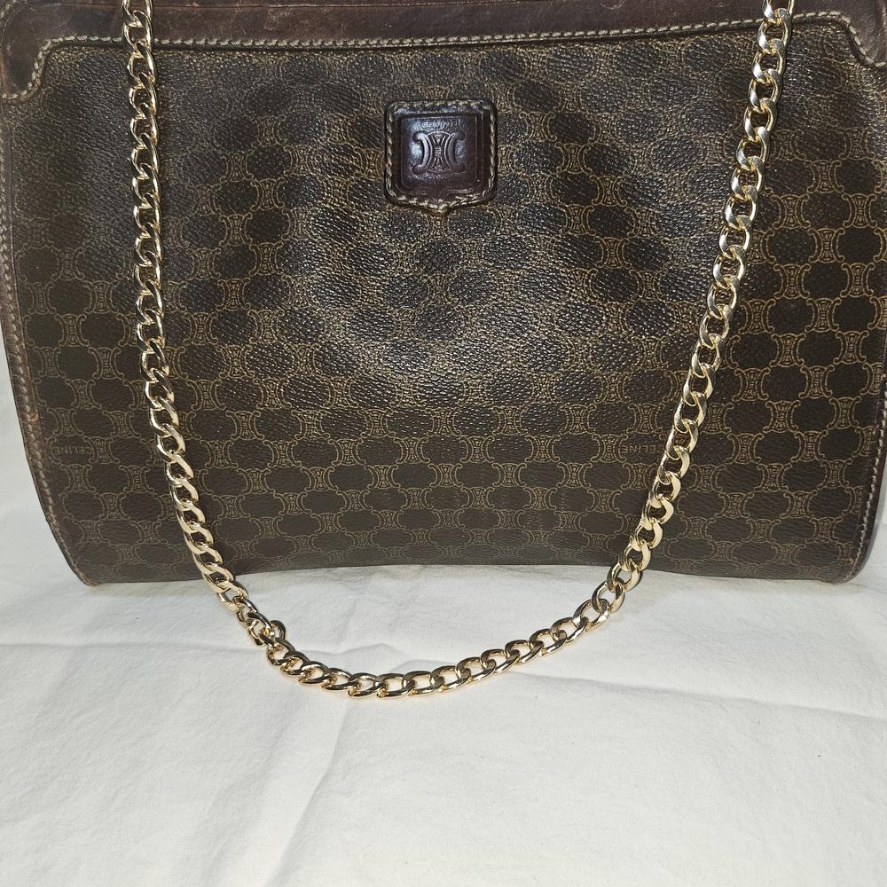 Elegant Brown Patterned Shoulder Bag with Chain Strap
